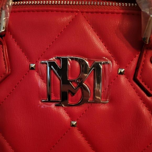 Badgley Mischka Red Quilted Handbag w/Detachable & Adjustable Strap, 11×9×6, NWT - Picture 7 of 10